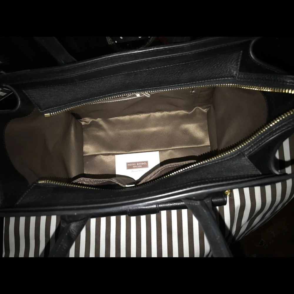 Henri Bendel Large Rivignton - Picture 5 of 5